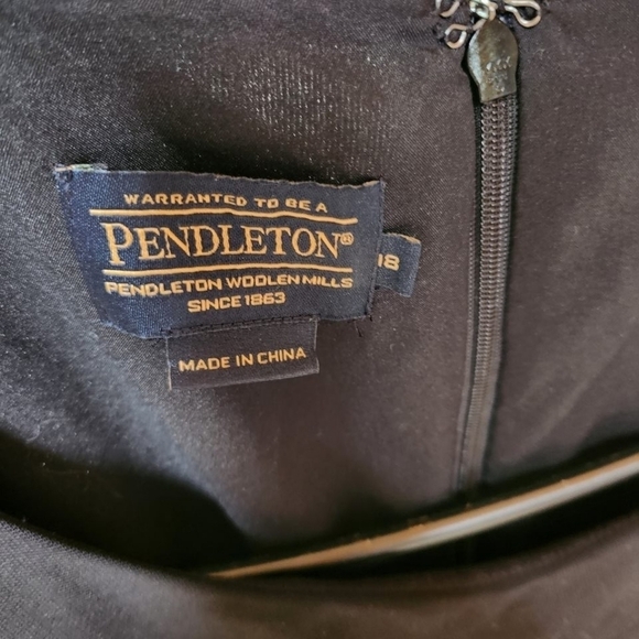 Pendleton Little Black Short Sleeve Sz. 18 Dress - Picture 4 of 11